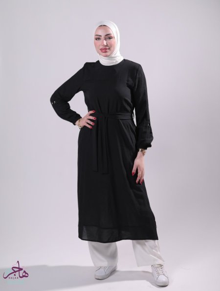 أسود